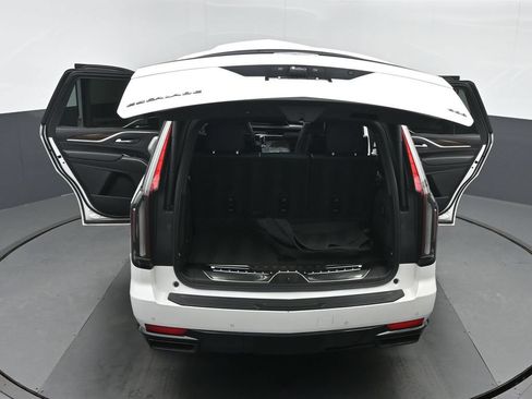 Used 2021 Cadillac Escalade Sport Platinum w/ Heavy-Duty Trailer Package AWD/4WD image 48