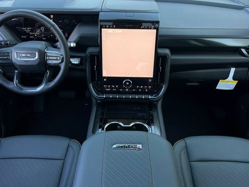 New 2026 GMC Yukon AT4 w/ AT4 Premium Package AWD/4WD image 12