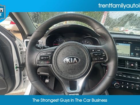 Used 2017 Kia Optima SX image 27