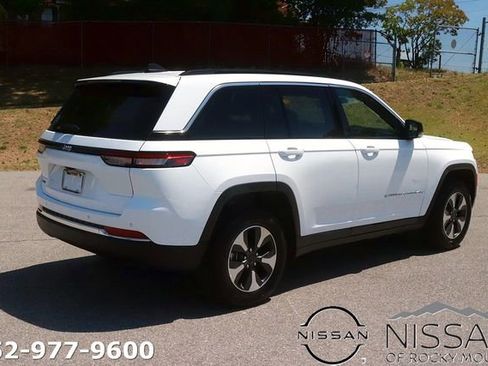Used 2024 Jeep Grand Cherokee Limited 4xe AWD/4WD image 5