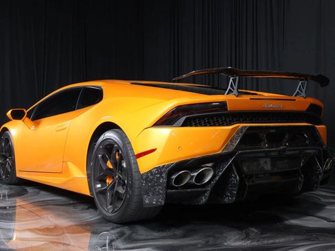 Used 2017 Lamborghini Huracan LP 580-2 image 9