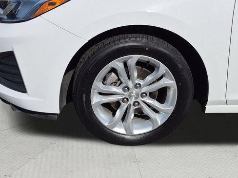 Certified 2019 Chevrolet Cruze LS w/ LS Convenience Package FWD image 33