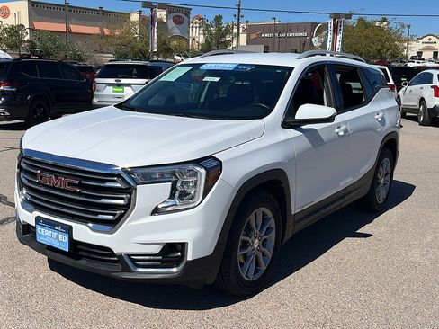 Certified 2023 GMC Terrain SLT image 3