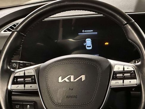 Used 2025 Kia Telluride S image 21