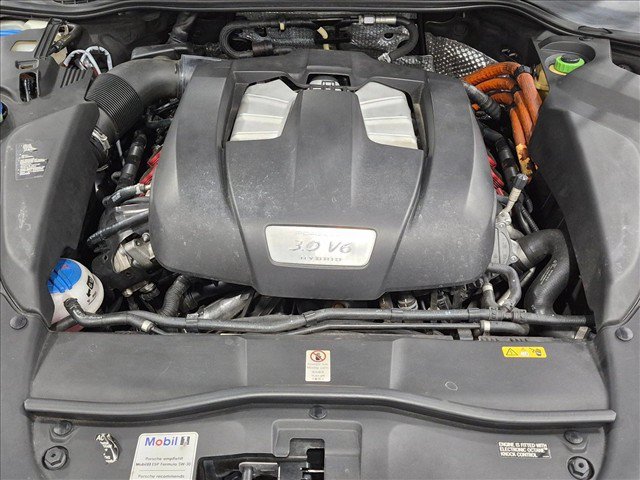 Used 2011 Porsche Cayenne S AWD/4WD image 23
