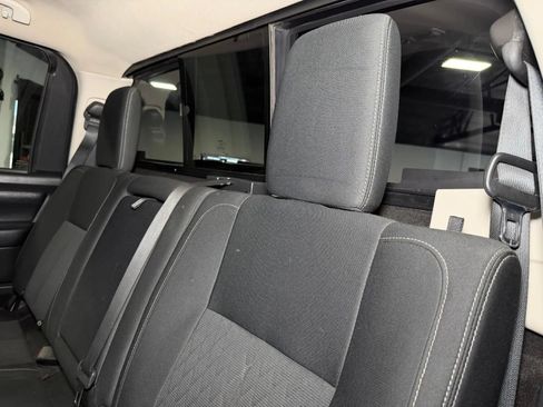 Used 2018 Nissan Titan S AWD/4WD image 18