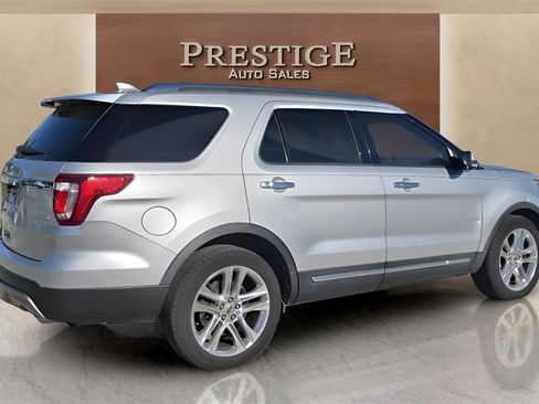 Used 2017 Ford Explorer Limited image 26