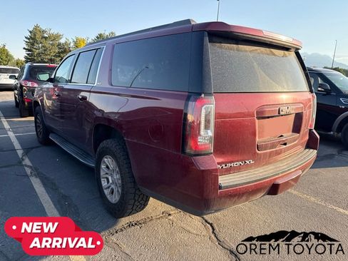 Used 2018 GMC Yukon XL SLT w/ Open Road Package AWD/4WD image 9