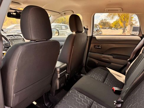 New 2026 Mitsubishi Outlander Sport LE AWD/4WD image 17