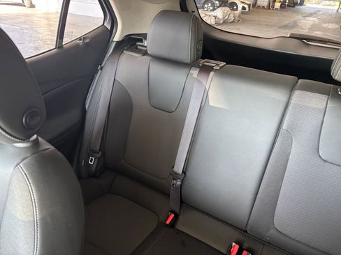 Used 2025 Buick Encore GX Preferred FWD image 41
