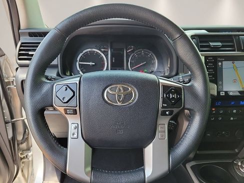 Used 2020 Toyota 4Runner Limited AWD/4WD image 20