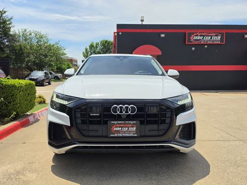 Used 2019 Audi Q8 Prestige w/ Luxury Package AWD/4WD image 5