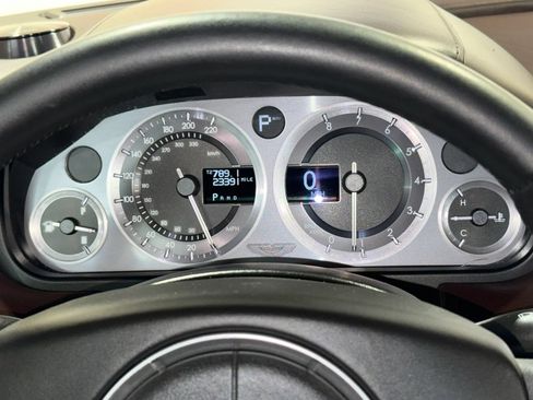 Used 2010 Aston Martin DB9 Volante RWD image 20