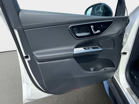 New 2025 Mercedes-Benz GLC 43 AMG AMG 43 4MATIC SUV image 17