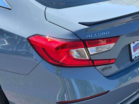 Used 2022 Honda Accord Sport image 8