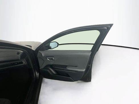 Used 2025 Kia K4 FWD image 30
