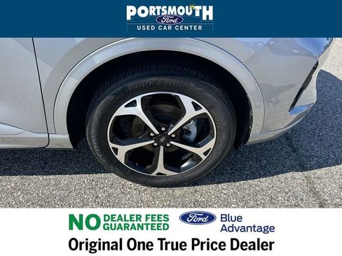 Certified 2023 Ford Escape ST-Line Elite w/ Premium Technology Package image 35