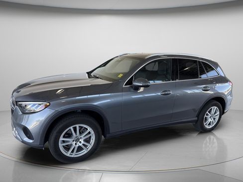 Certified 2023 Mercedes-Benz GLC 300 GLC 300 image 3