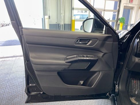 New 2026 Nissan Pathfinder SV FWD image 18