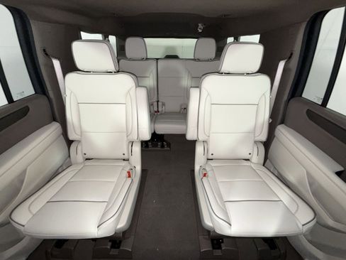 New 2026 GMC Yukon XL Denali w/ Sun & Power Step Package AWD/4WD image 25