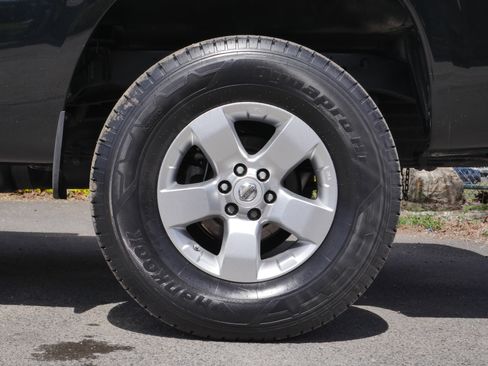 Certified 2023 Nissan Frontier SV w/ Technology Package AWD/4WD image 15