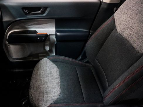 Used 2024 Ford Maverick XLT image 26