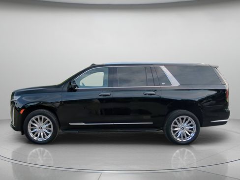 Used 2021 Cadillac Escalade ESV Premium Luxury AWD/4WD image 16