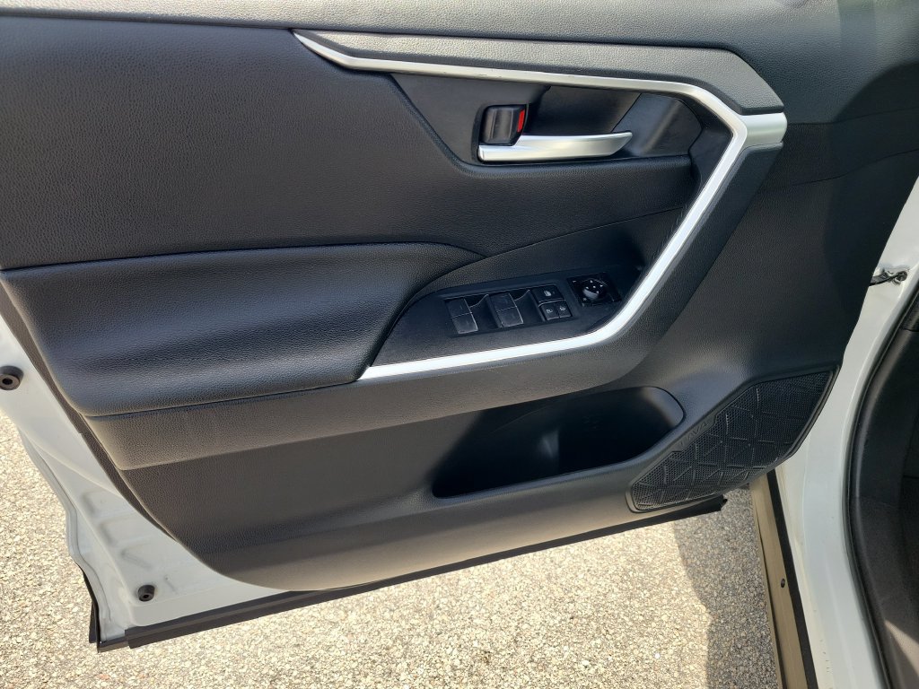 Certified 2023 Toyota RAV4 SE AWD/4WD image 19