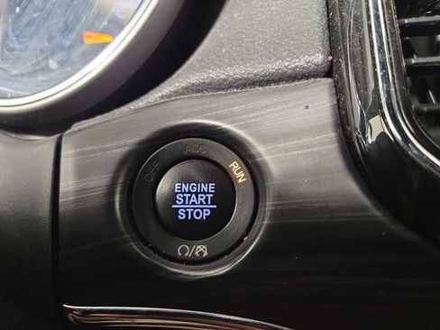 Used 2021 Jeep Grand Cherokee Limited AWD/4WD image 25