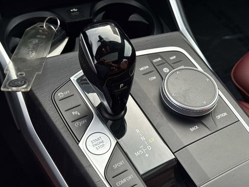 Used 2022 BMW 330i 330i Sedan North America RWD w/ M Sport Package image 20