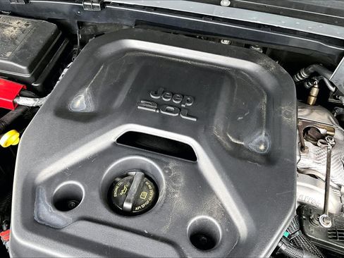 Used 2023 Jeep Wrangler Unlimited Sahara image 30