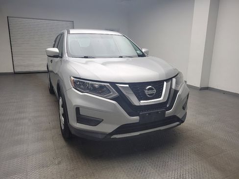 Used 2017 Nissan Rogue S FWD image 14