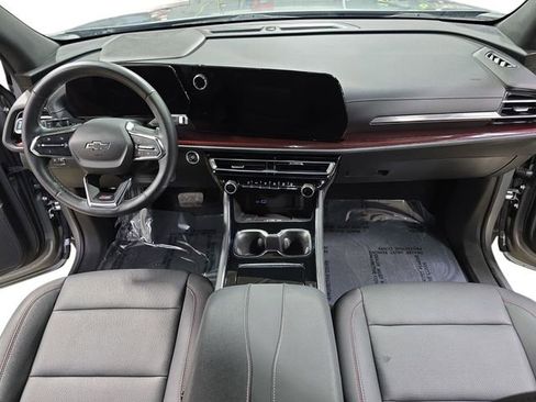 Used 2024 Chevrolet Traverse Z71 w/ LPO, Floor Liner Package image 10