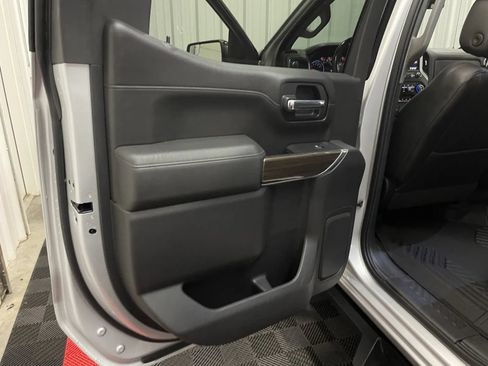 Used 2020 Chevrolet Silverado 1500 LT Trail Boss AWD/4WD image 40