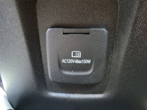 Used 2022 Chevrolet Equinox LT image 16