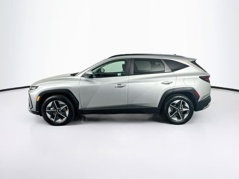 Used 2025 Hyundai Tucson SEL FWD image 4