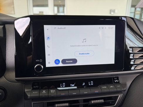 Certified 2025 Toyota Camry SE image 28