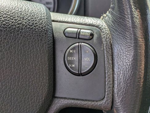 Used 2010 Ford Explorer Sport Trac XLT image 23