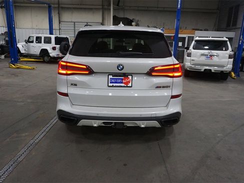 Used 2021 BMW X5 M50i w/ Premium Package image 23