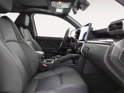 Certified 2025 Toyota Tacoma TRD Sport image 15