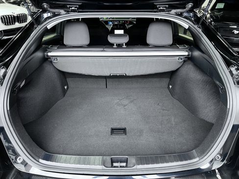 Used 2021 Toyota Prius LE image 22