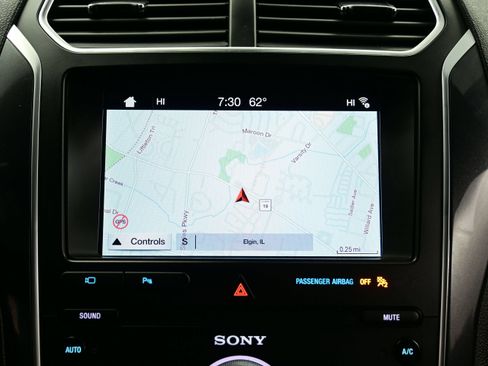 Used 2019 Ford Explorer Sport w/ Equipment Group 401A AWD/4WD image 24