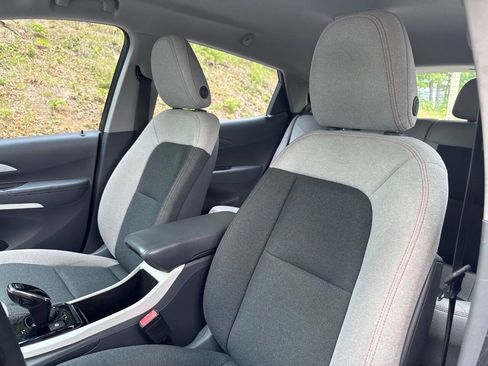 Used 2018 Chevrolet Bolt LT FWD image 14