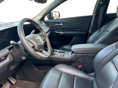 Used 2024 Cadillac XT4 Sport image 11