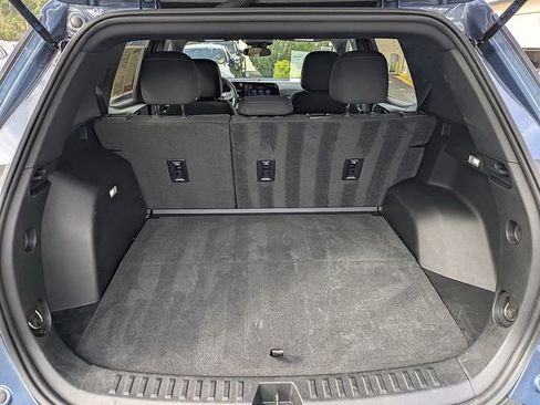 Used 2025 Chevrolet Equinox LT FWD image 12
