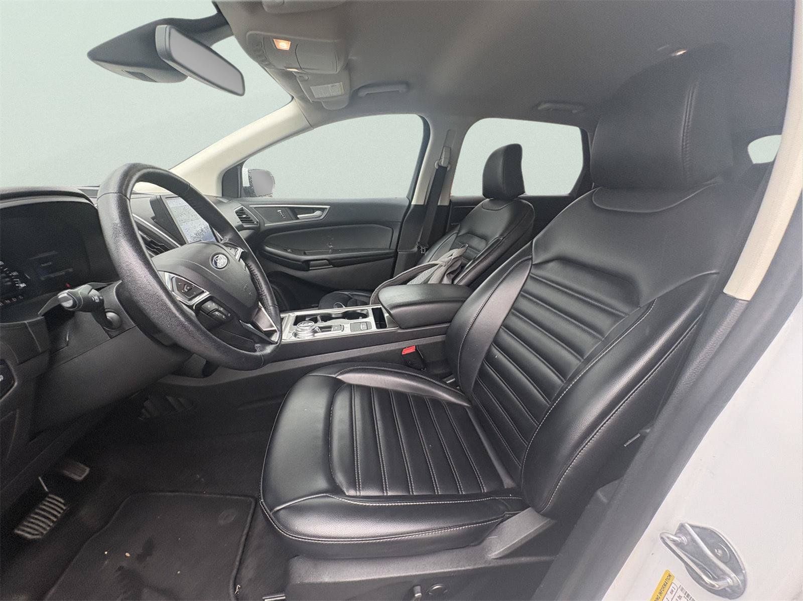 Used 2024 Ford Edge SEL AWD/4WD image 13