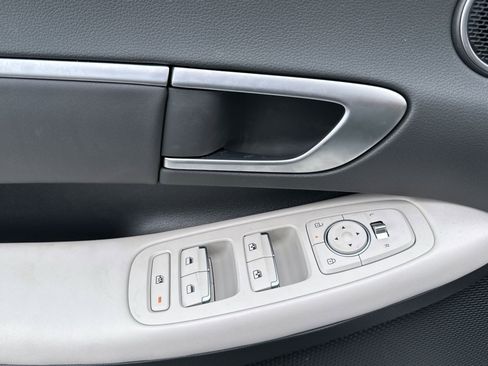 Certified 2025 Hyundai Sonata SEL image 10