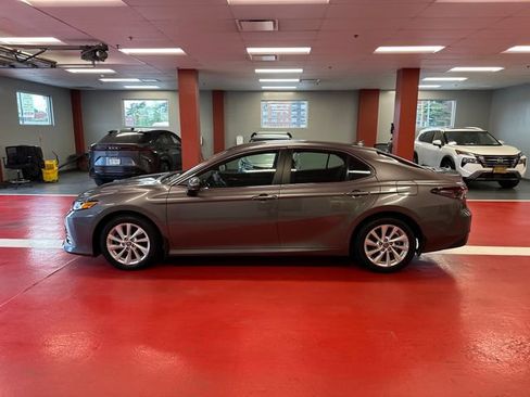 Certified 2021 Toyota Camry LE FWD image 6
