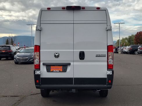 New 2026 RAM ProMaster 3500 w/ Premium Convenience Group image 13