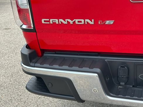 Used 2019 GMC Canyon SLT w/ Trailering Package AWD/4WD image 16